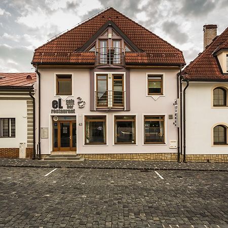 El Cafe Bar & Restaurant Hotel Bardejov Exterior foto